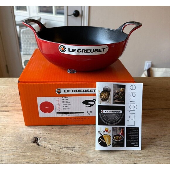 NEW Le Creuset Traditional Enameled Cast Iron Round Balti Dish Cerise Cherry Red - Picture 1 of 8